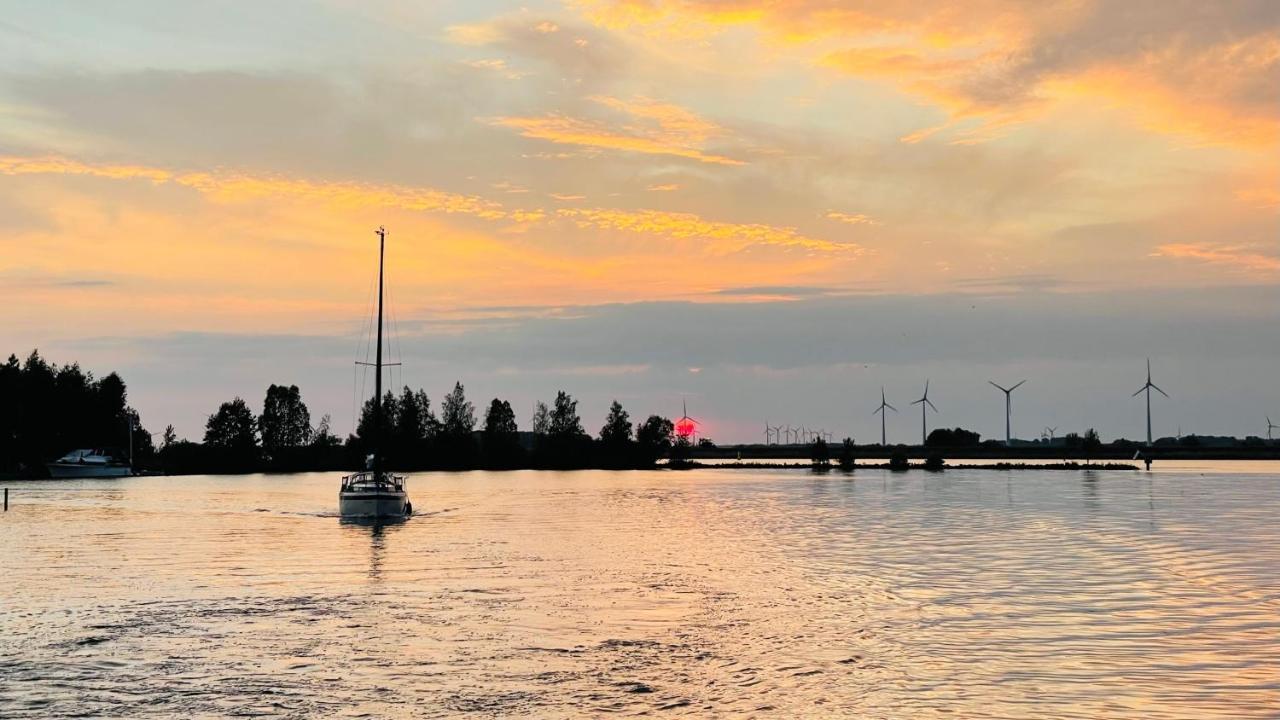 Woonboot 4 Harderwijk Otel Dış mekan fotoğraf